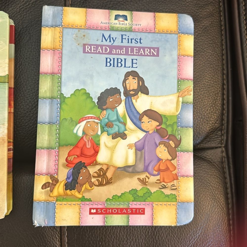 Religious Book Bundle. 2 Board Books. Jesus Calling for little ones. - Picture 3 of 6